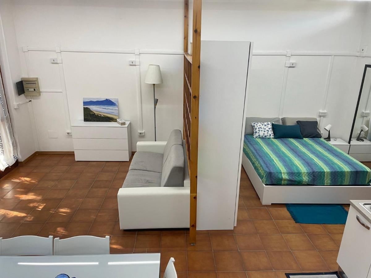 Appartamento In Villa Con Giardino Vicino Al Mare Bella Farnia المظهر الخارجي الصورة